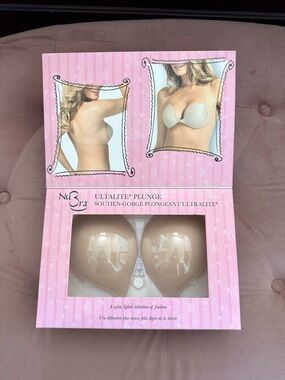NuBra Ultalite Plunge Adhesive Strapless Bra - Beige Size B